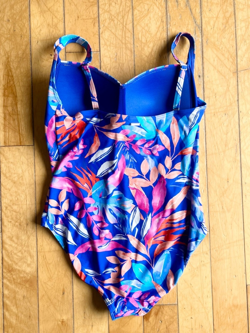 Sea Level Australia Tropical Print Built-in cups One‑Piece Swimsuit Size Large - Picture 4 of 5